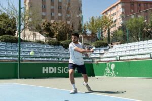 How to Hit a Tennis Slice: Backhand Technique and Control